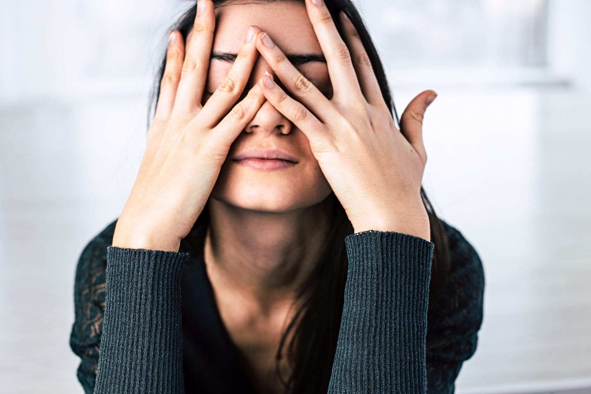 Unthinkingly Understanding Unhelpful Thinking Patterns | Hannah Paskin